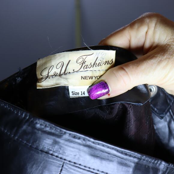 Vintage S & U Fashions Black Leather Midi Skirt Size 14 Y2K runs small (12) - Picture 5 of 5